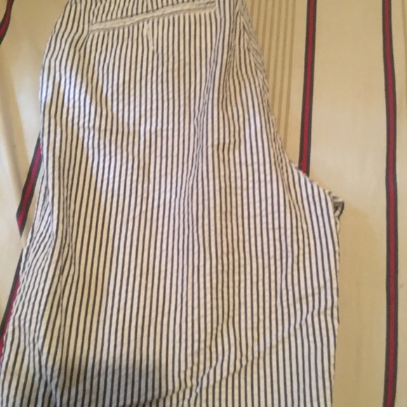 Shorts - Picture 4 of 4